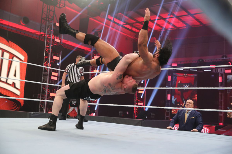 Giải Đáp] Wwe Là Gì? Các Trận Đấu Vật Wwe Là Thật Hay Giả?