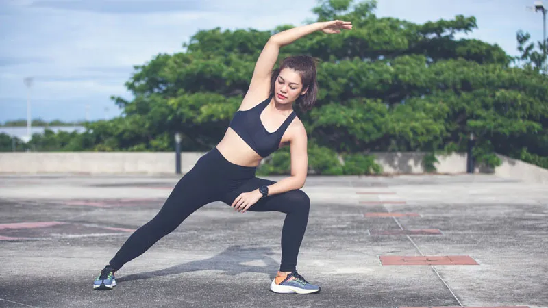 Khởi động cơ thể trước khi tập gym giúp hạn chế đau nhức cơ bắp
