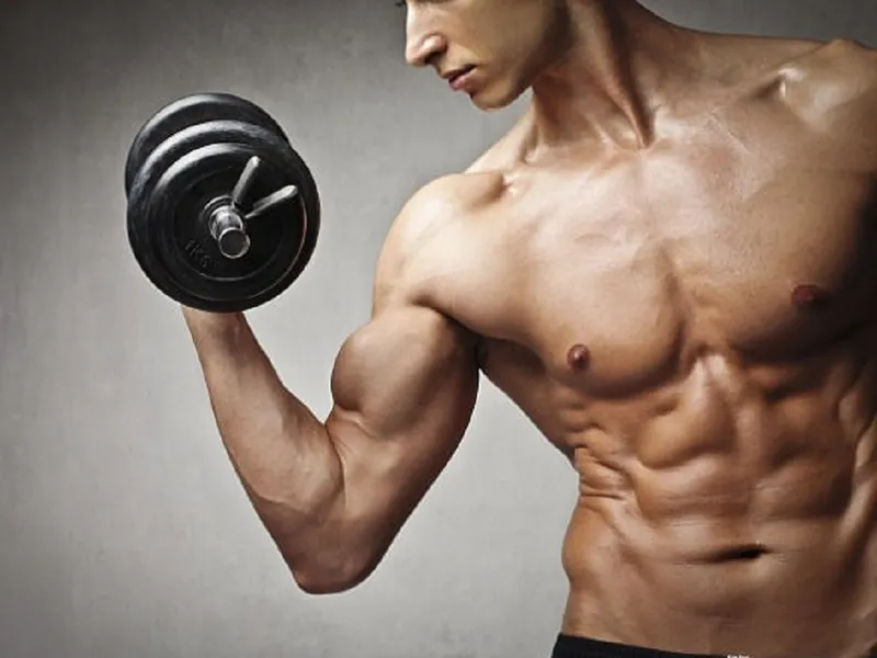 Gymer nghỉ ngơi giúp cơ bắp phục hồi hiệu quả