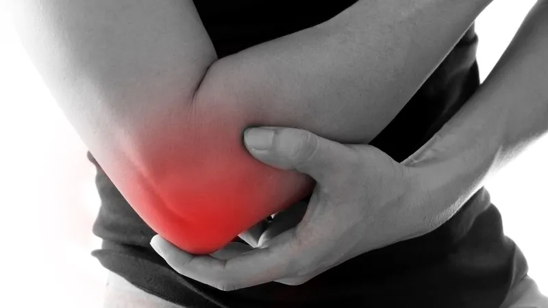 Đau tăng dần không giảm sau khoảng từ 48 đến 72 giờ nghỉ ngơi