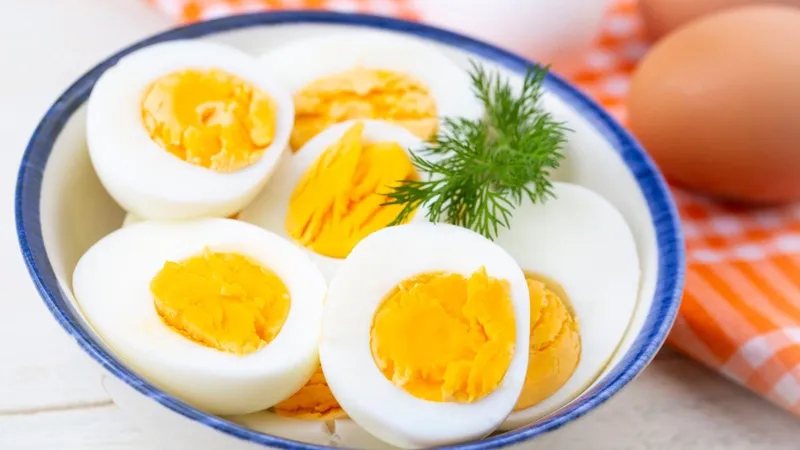Trứng luộc là món ăn quen thuộc trong khẩu phần của người tập gym
