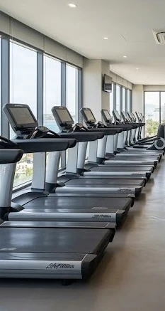Không gian phòng tập Gym Nha Trang hiện đại với hệ thống máy móc cao cấp đầy đủ tiện nghi