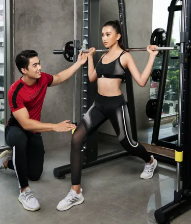 Huấn luyện viên cá nhân hướng dẫn bài tập Gym tại CITIGYM