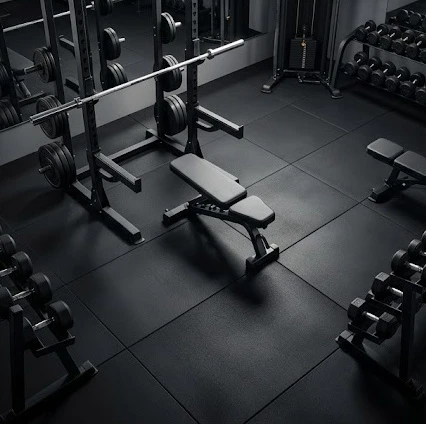 Thảm cao su lót sàn phòng gym chuyên dụng giúp giảm chấn và chống trơn trượt hiệu quả