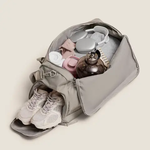 Gym Bag Essentials Gym Bag Essentials